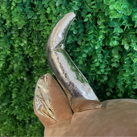 Squishmallows NWT Kieli the Antelope With Fuzzy Belly & Gold 16\
